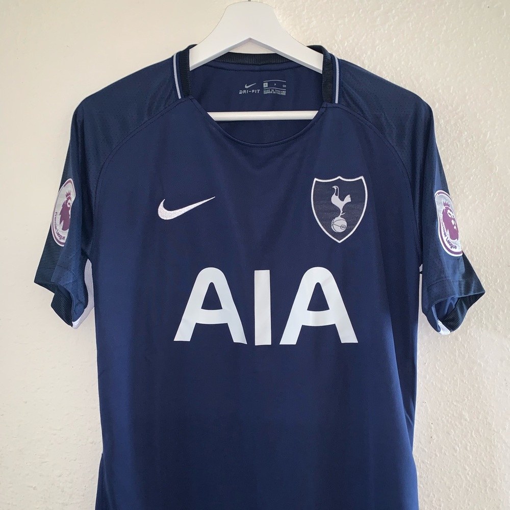 Tottenham Hotspurs Harry Kane Nike Soccer Jersey